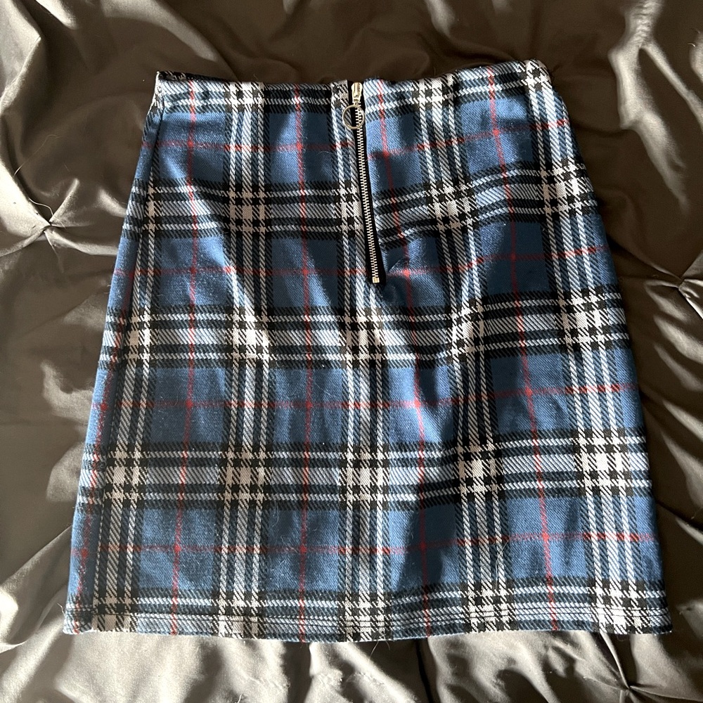 Plaid mini skirt